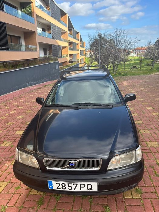 Volvo v40  1.9D.              Confort