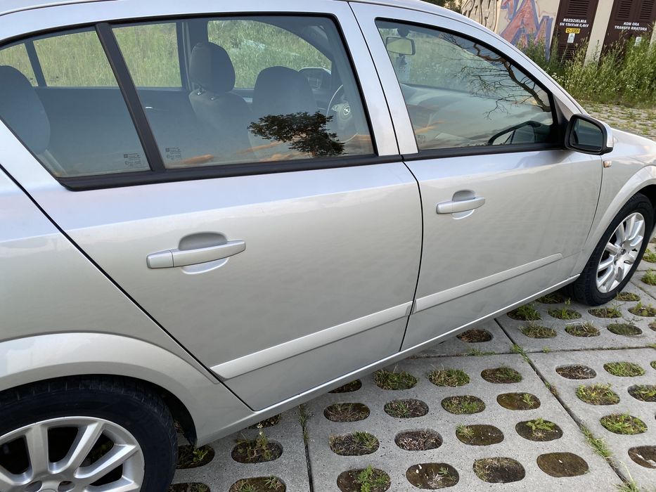 Opel Astra H w dobrym stanie