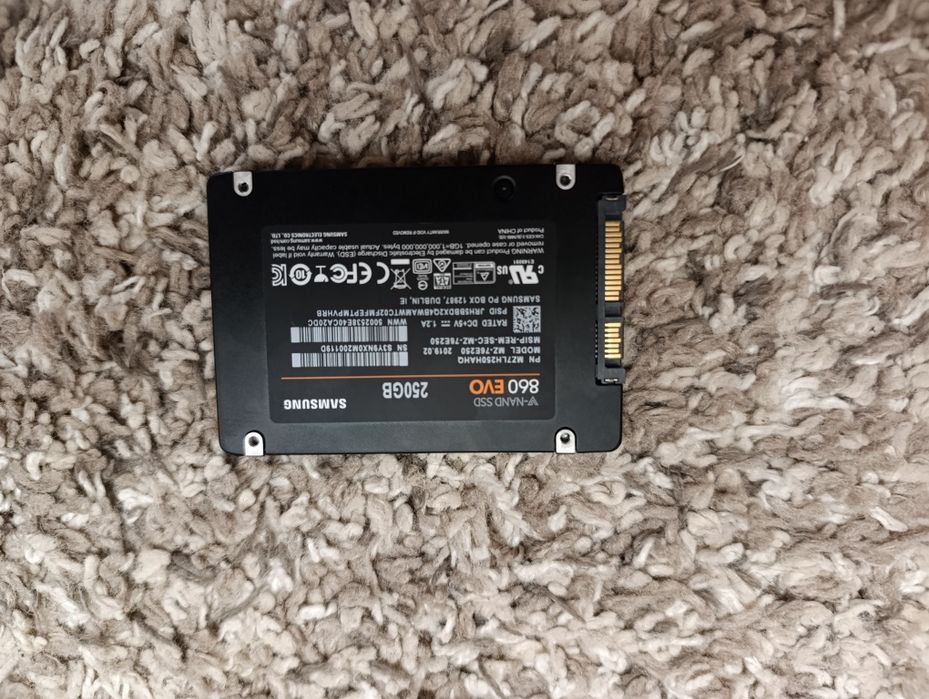 SSD диск Samsung 860 Evo-Series 250GB 2.5" SATA III V-NAND (MLC) (MZ-76E250)
