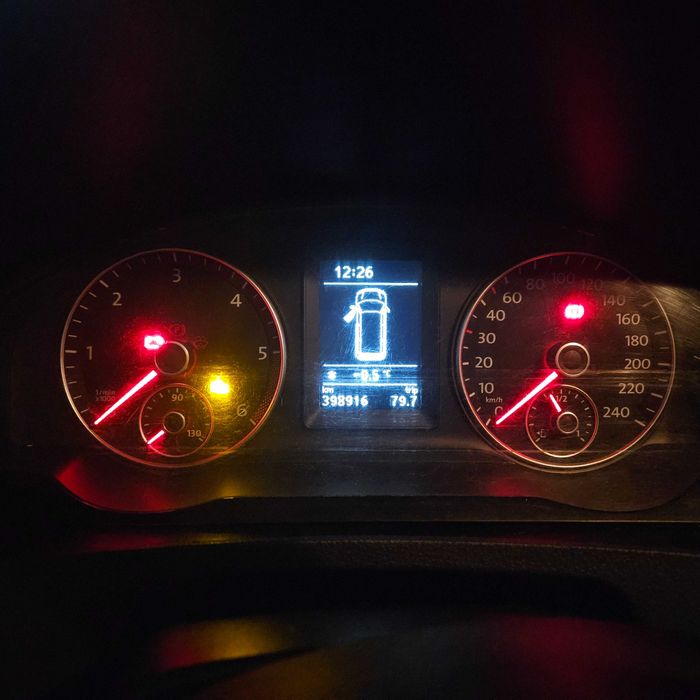 Volkswagen Transporter T5 ambulans – homologacja, pełne wyposażenie.