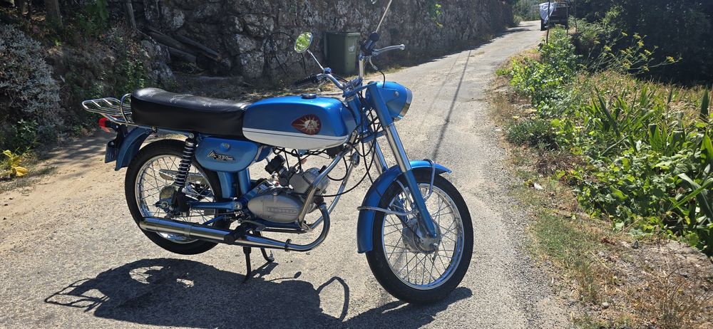 Vendo / troco Zundapp Turbina 4 velocidades Restaurada