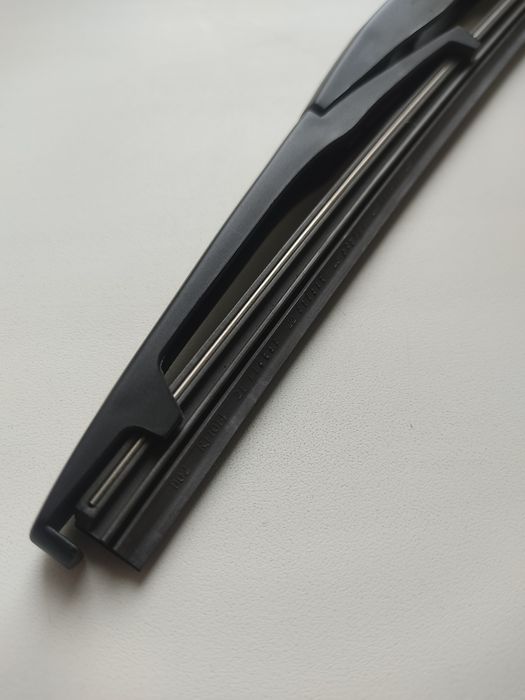 Щітка каркасна задня Bosch Twin 250мм