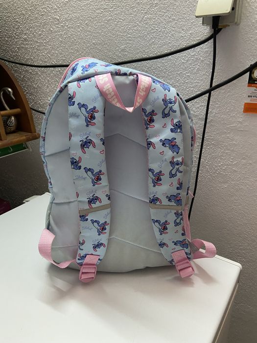 Tres mochilas em bom estado