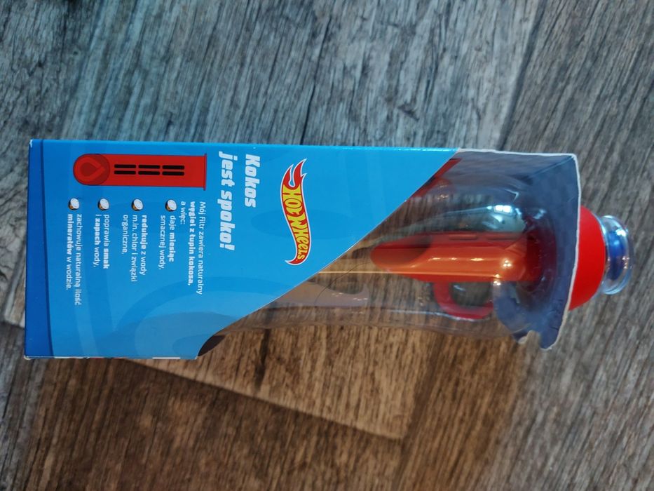 Hot Wheels butelka Dafi z filtrem i naklejkami, nowa.