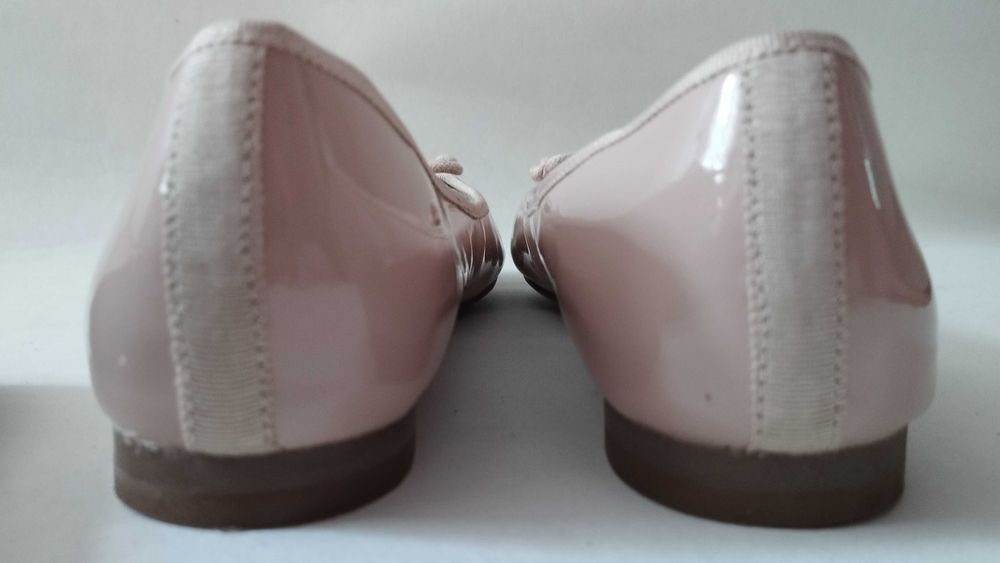Туфлі шкільні шкіра Bootleg чорні 22.8 см бежеві нові Clarks 24см