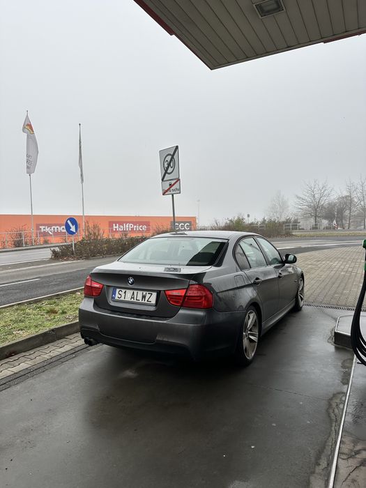 BMW Seria 3 320i E90