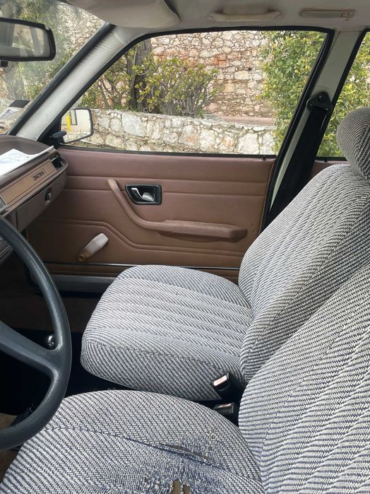 Peugeot 305 Classico
