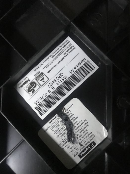 Cisalha Fellowes Neutrino A5/90 preto, amarelo