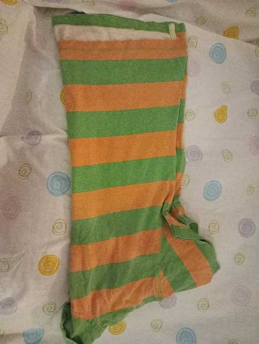 Polo laranja e verde