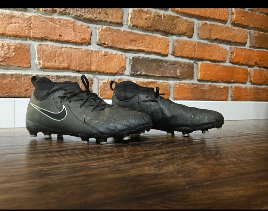 Korki Nike czarne rozmiar 38