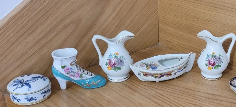 Castiçais e molduras