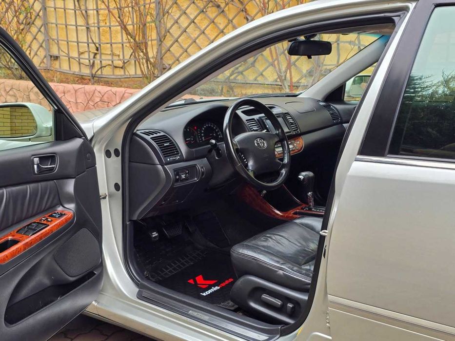 Продам  Toyota Camry 2003. Можна в розстрочку, під викуп.