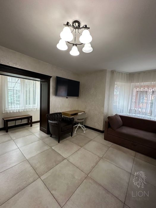 Без % Продаж Будинку 200 кВ.м. Басейн , 14,5 соток. Пухівка