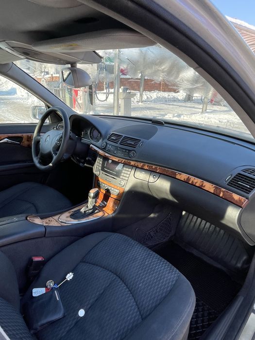 Продаи Mercedes 211 2.2 cdi АКПП