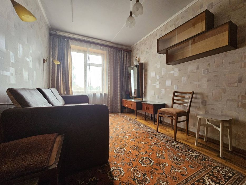 Продам 3х комнатную квартиру на Титова, Незалежности, Янгеля