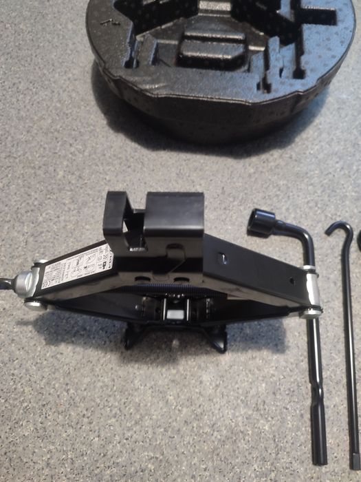 Домкрат Киа Селтос Kia Seltos