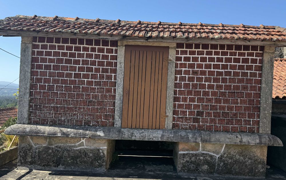 Vendo espigueiro/caniço