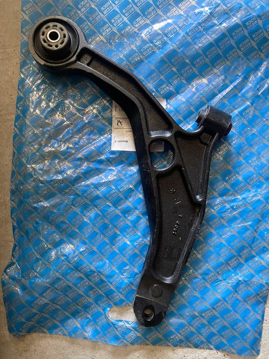 передній ричаг dodge journey