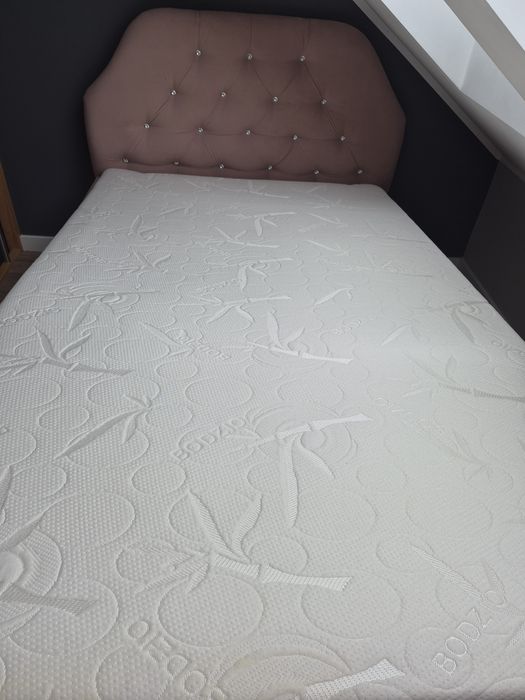 Łóżko - łoże tapicerowane 120x200 pudrowy róż + materac - glamour
