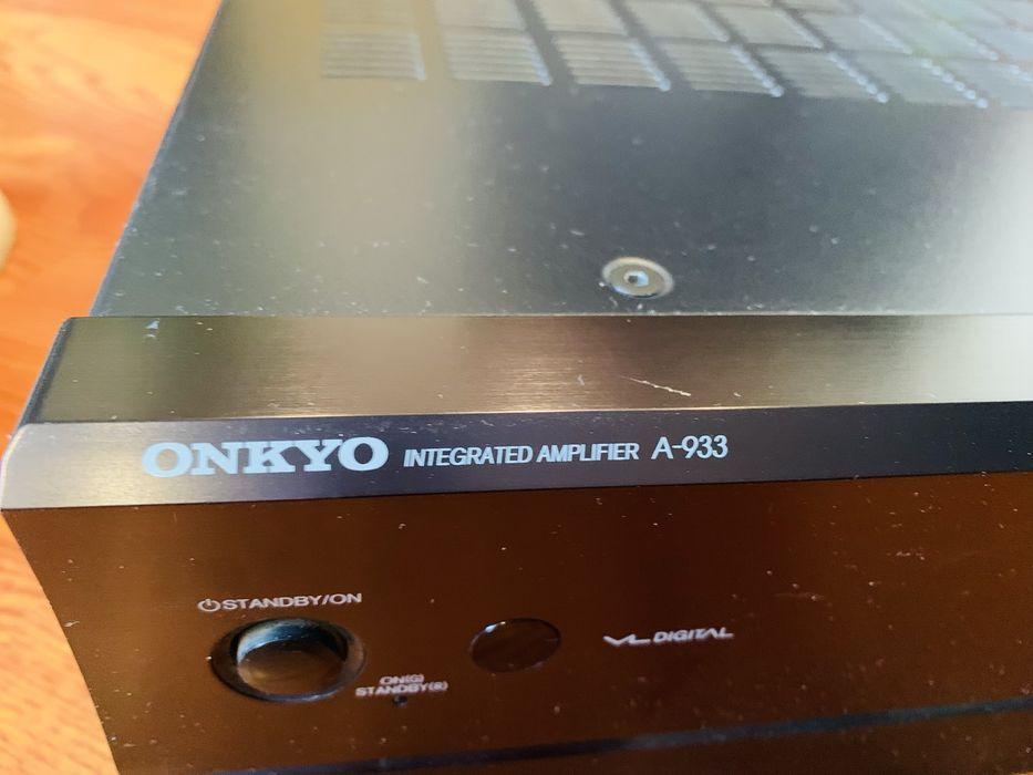 Стерео підсилювач Onkyo A933 + пара B&W LM1