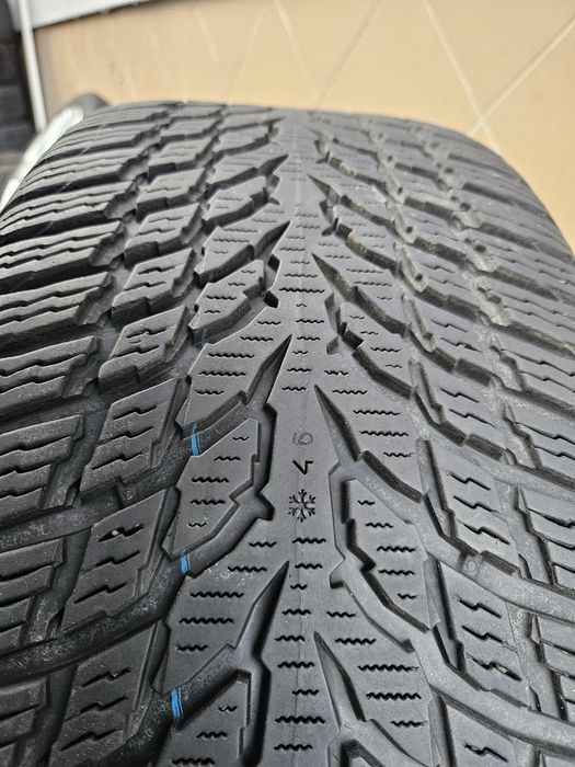 Felgi Koła 18" Volvo V90 Ford 5x108 ET42 + 245.45.18 Nokian