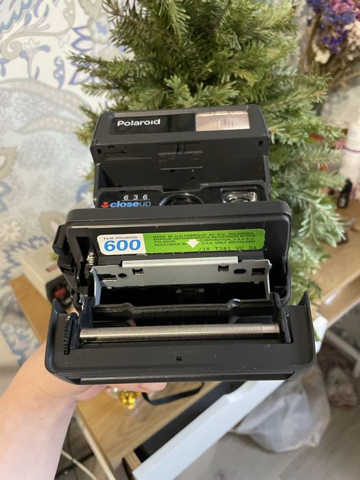 Фотоапарат миттєвої зйомки Polaroid 636