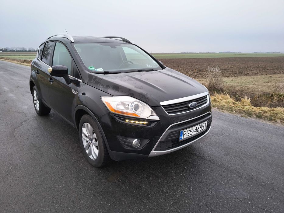 Ford Kuga 2.0 DIESEL 140KM nawigacja 4x4 dwa komplety opon