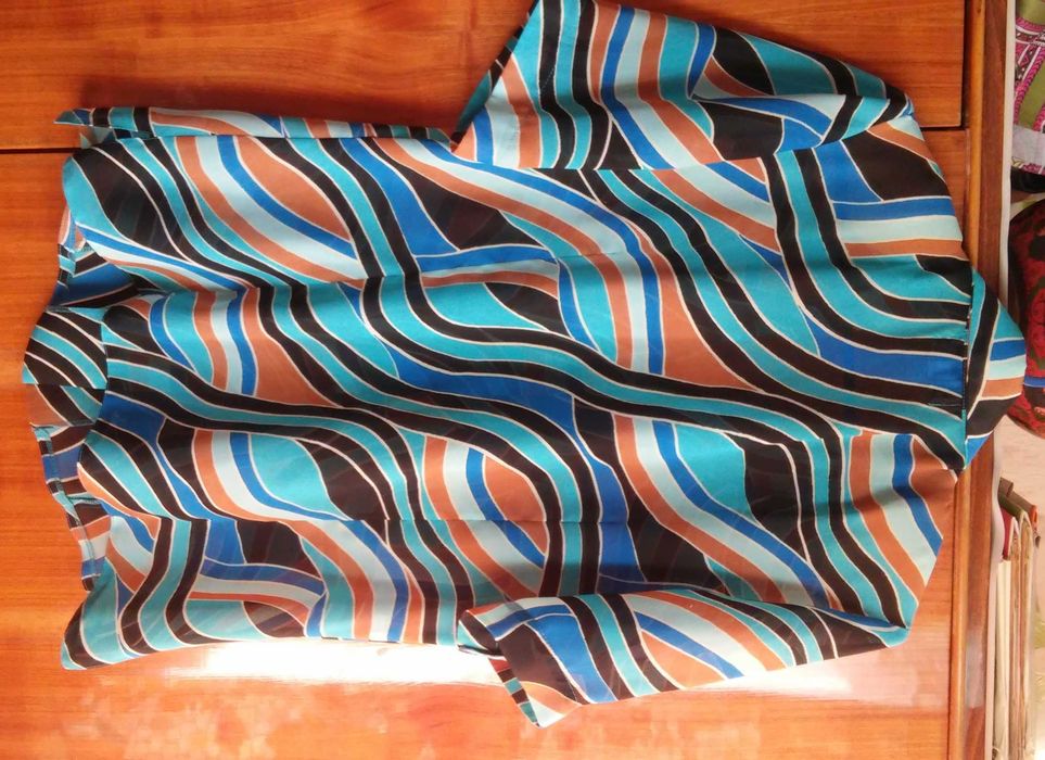 Шикарные, нарядные Топики, Блузка, блуза, черная, голубая, тюльпаны