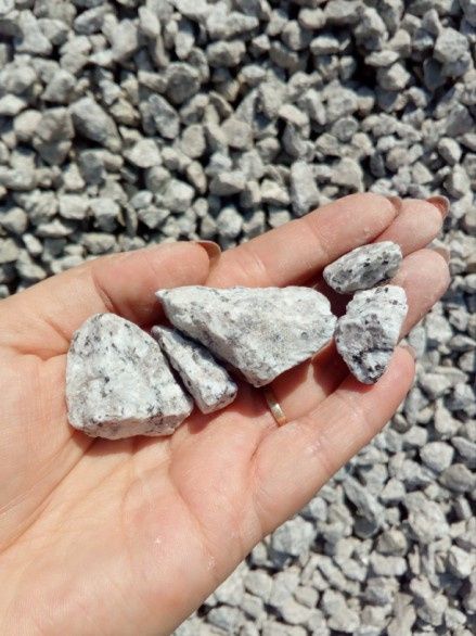 Grys granitowy frakcja 8-16/16-22