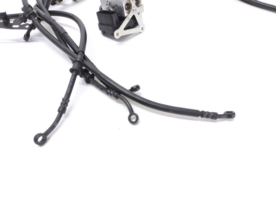 YAMAHA MT09 MT-09 TRACER Pompa ABS Przewody Hamulcowe KPL 15-17