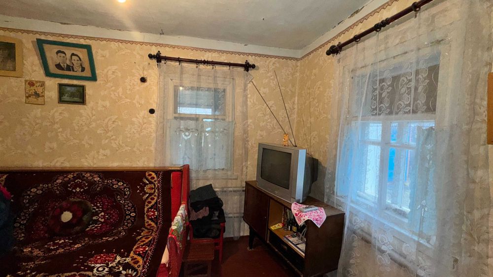 Продам дом в Чугуеве ( рн 7-й школы)