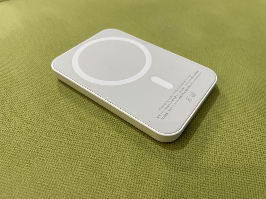 УМБ Аpple MagSafe Battery Pack White