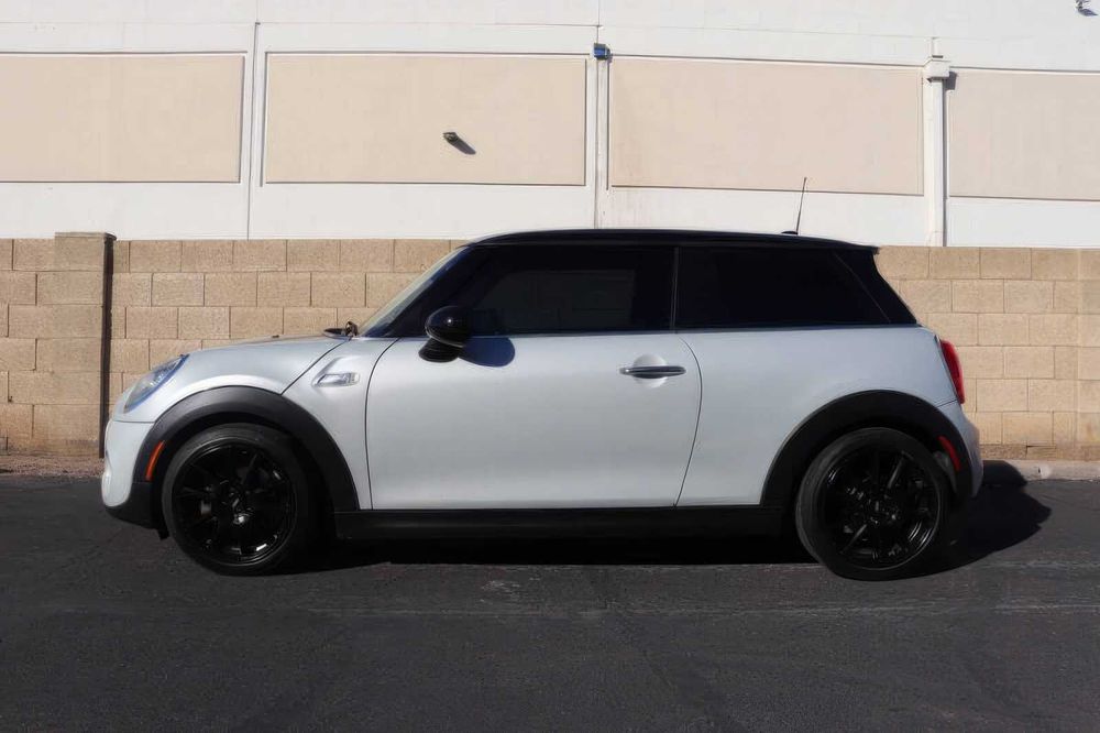 MINI Hardtop 2 Door Cooper S      2016