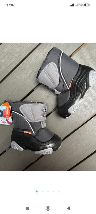 Зимові черевики для самих маленьких demar