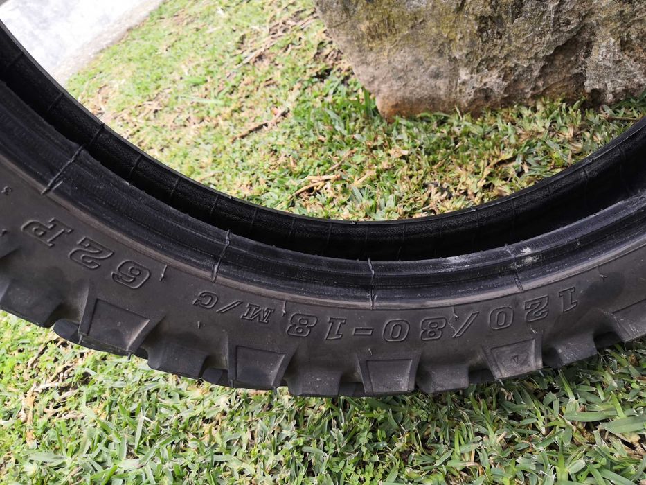 Pneu dualsport IRC usado