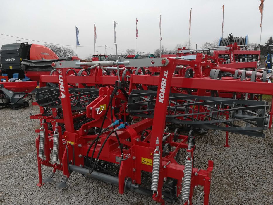 Agregat uprawowy UNIA KOMBI XL 5,6 m  (4,2)(5,1)  Okazja !!