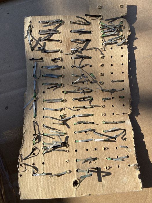 Радиоприемник  Ишим 003 новый + наушники ТГ 1