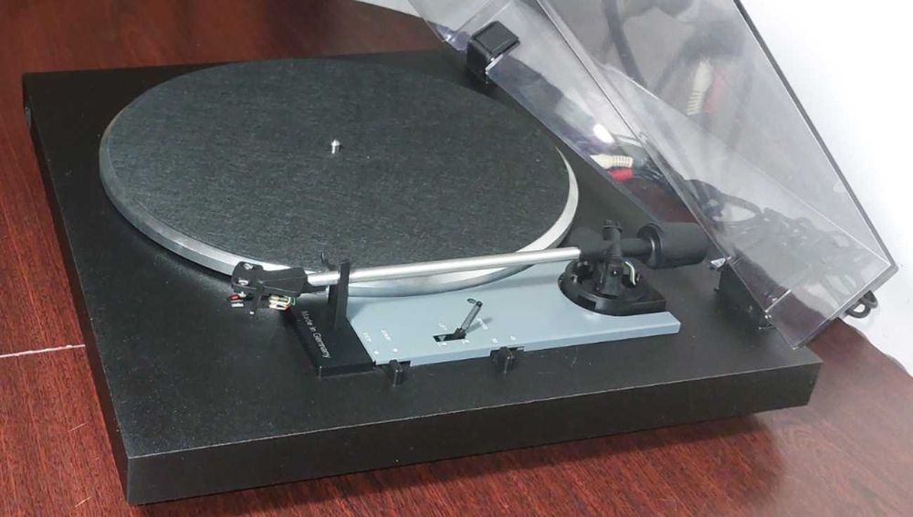 Програвач вінілу Dual CS 415-2 +Ortofon OM 10