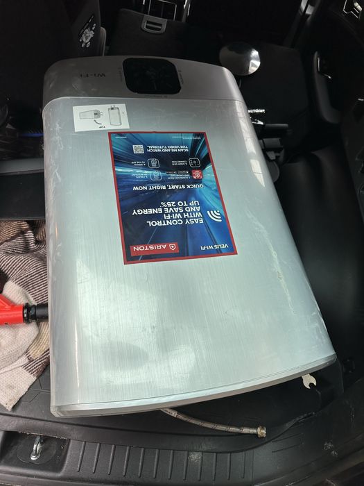 Bojler elektryczny VELIS WiFi 80 65 L 1500 W Ariston