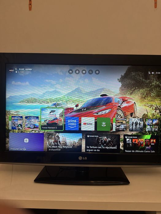 Xbox One 500GB + 2 Comandos Originais + 4 Jogos