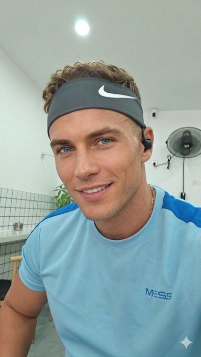 Універсальна Спортивна Пов'язка Nike — Комфорт для Ваших Тренувань