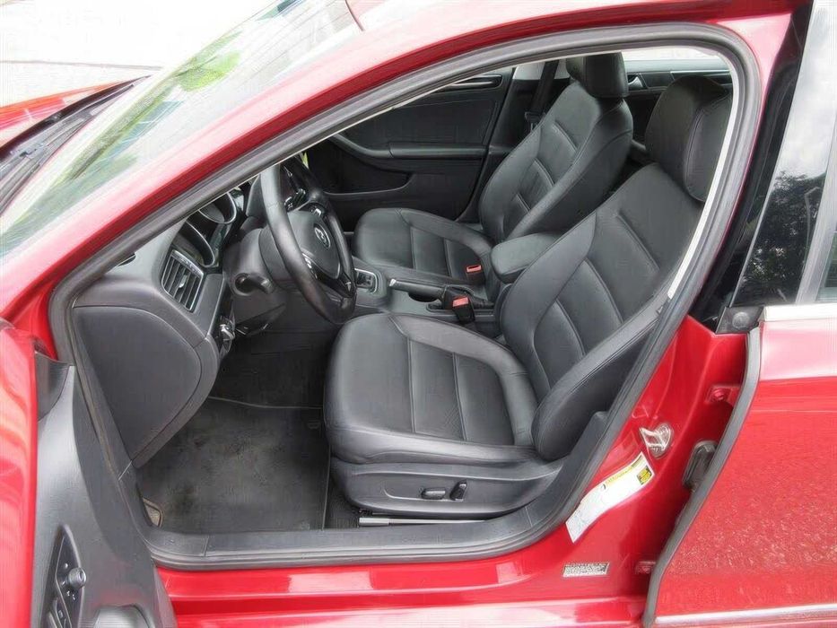 Volkswagen Jetta      2017