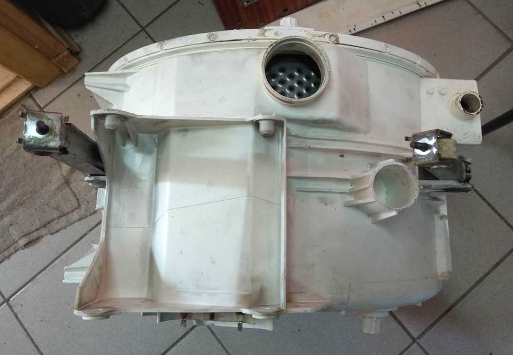 Бак в сборе с барабаном стиральная Indesit Ariston 148019094.03