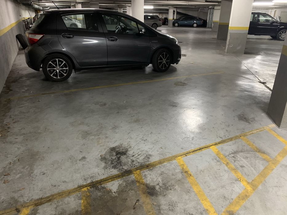 Garagem em campo de ourique