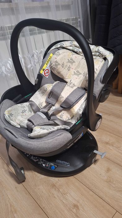 Fotelik Cosatto Acorn 2 i-Size + baza ISOFIX