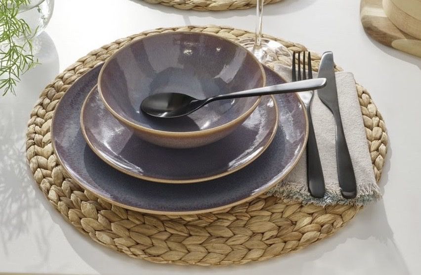 Pratos IKEA como novos