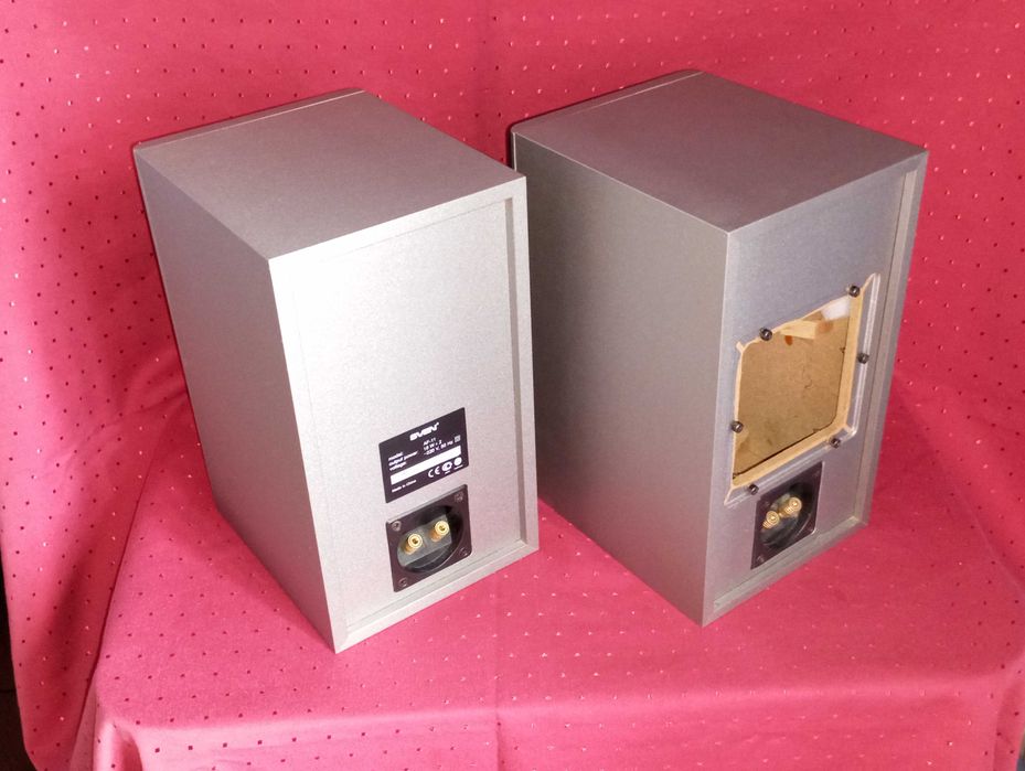 Корпусы пустые компьютерных колонок Sven Audio AF-11 + сетки пара