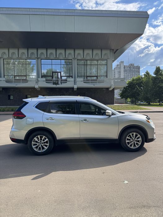 Продам Nissan Rogue 2016