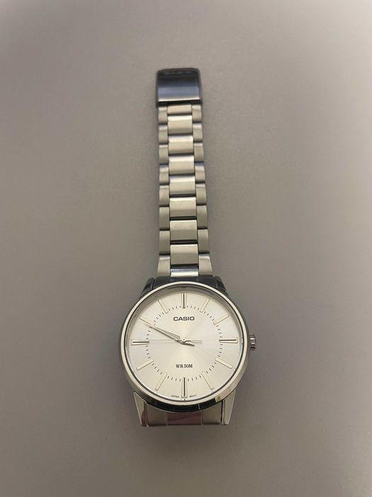 Casio MTP-1303D-7AV – klasyczny zegarek męski, świeża bateria