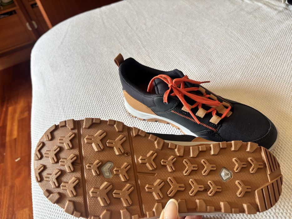 Sapatos criança novos